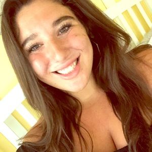 Meet your Posher, Michaela